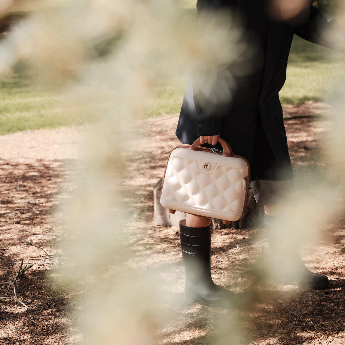 IT Luggage Indulging - Vanity Case (Crème)