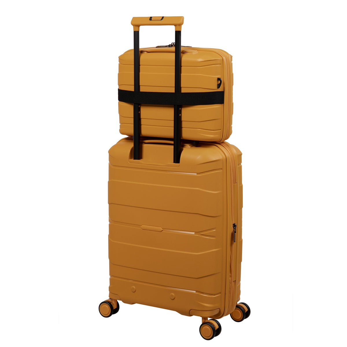 IT Luggage Momentous - 4-Piece Set (Mango Sorbet)