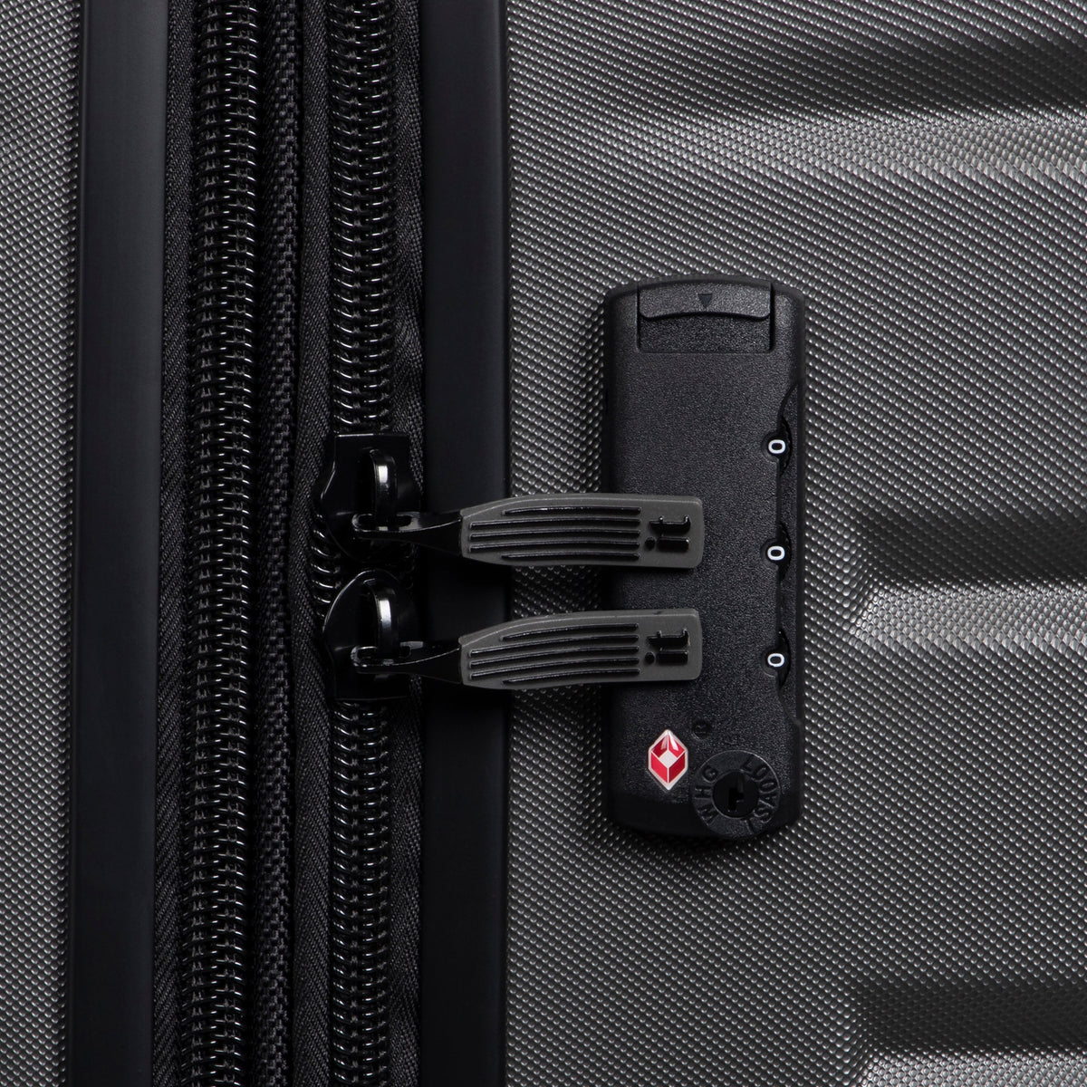 IT Luggage Divert - Medium (Charcoal)