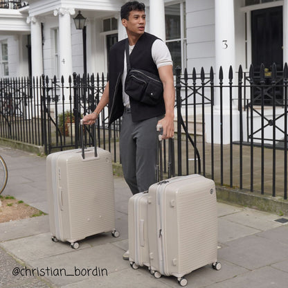 IT Luggage Spontaneous - Medium Plus (Feather Grey)