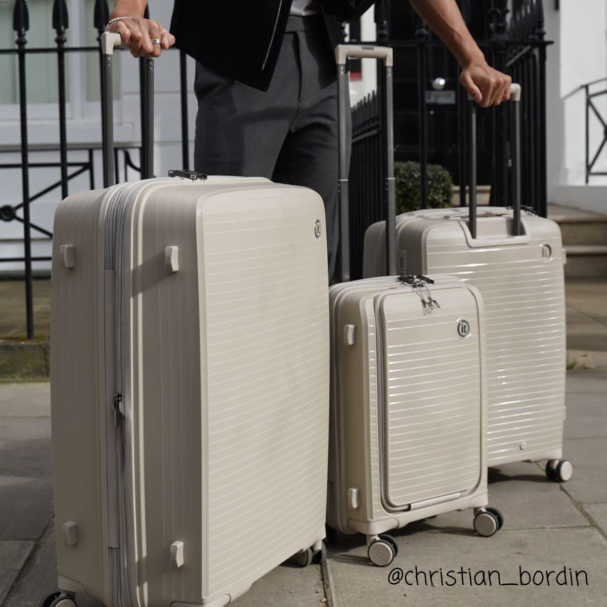 IT Luggage Spontaneous - Large (Feather Grey)