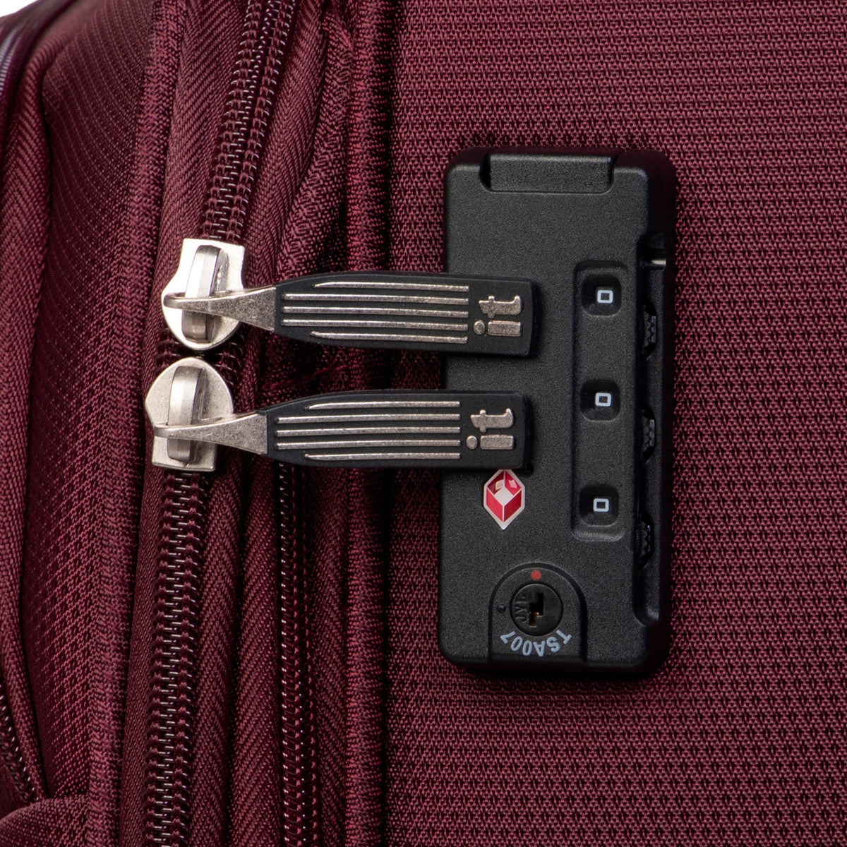 IT Luggage Intrepid - 4pc Set (Dark Red)