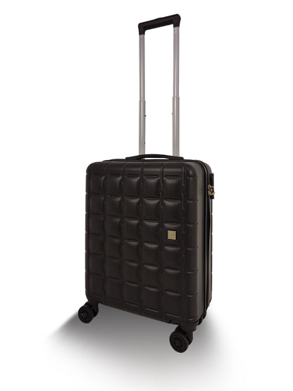  QUBEd Squared Set Of 3 Suitcases