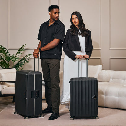 IT Luggage Tenacious - Medium (Black)
